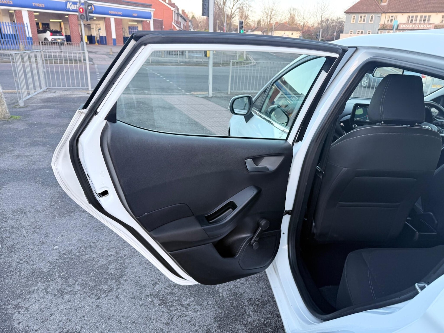 Used Ford Fiesta 2018 for sale - 77358496: Photo 30