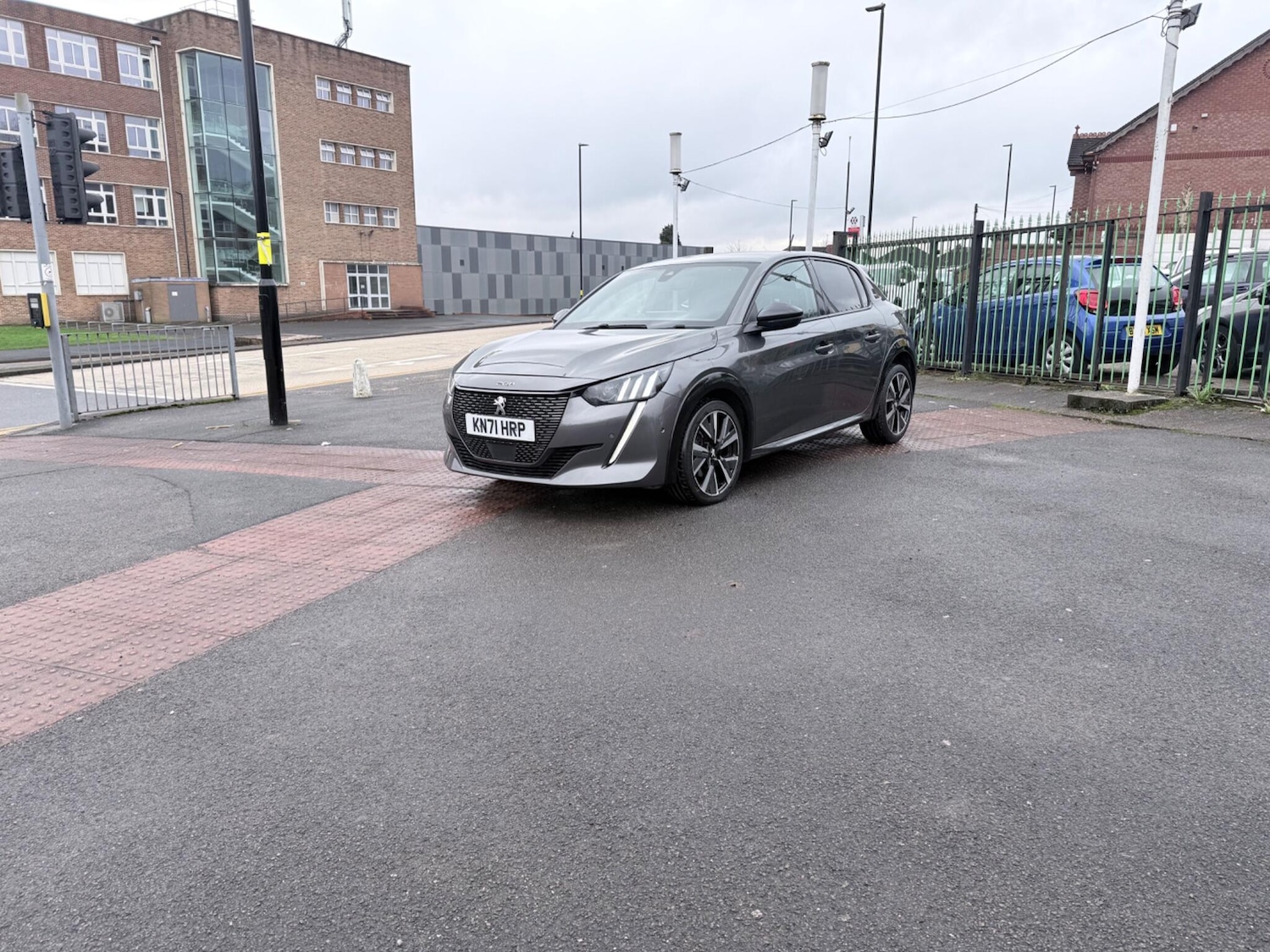 Used Peugeot 208 2021 for sale - 77320390: Photo 10