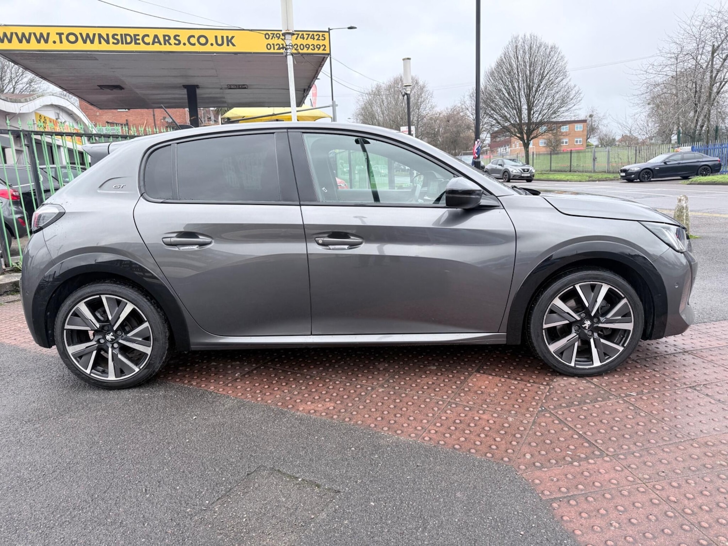 Used Peugeot 208 2021 for sale - 77320390: Photo 17