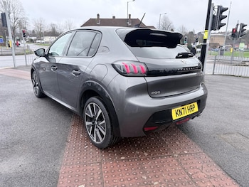 Used Peugeot 208 2021 for sale - 77320390: Photo