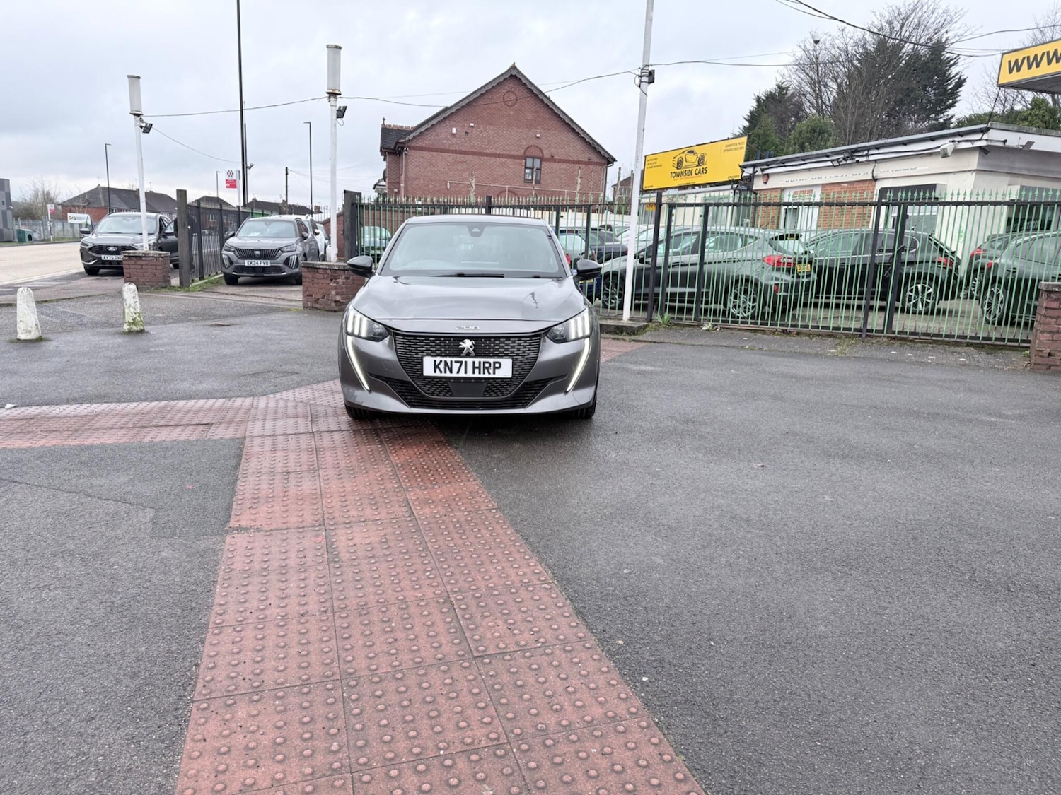 Used Peugeot 208 2021 for sale - 77320390: Photo 7