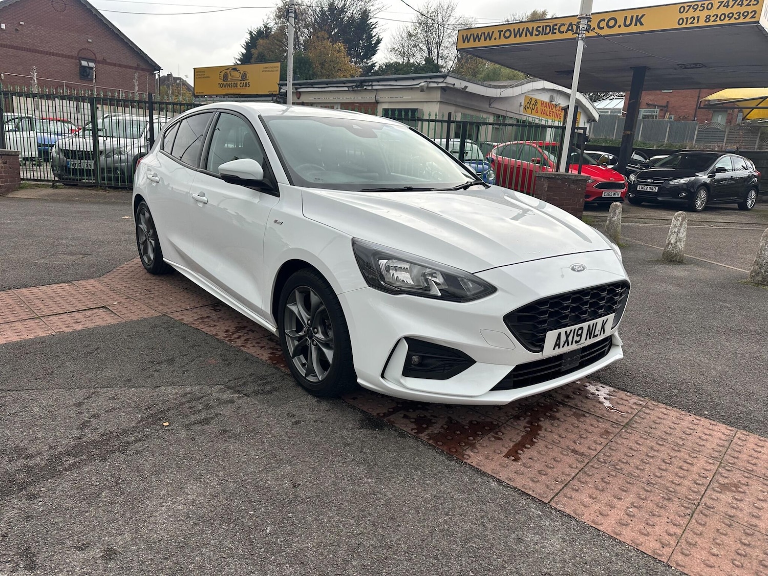 Used Ford Focus for sale - 77559678: Photo 2