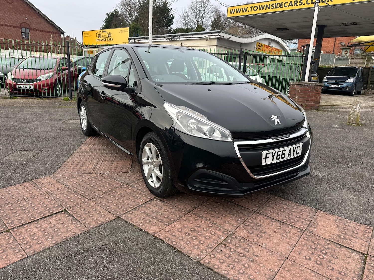 Used Peugeot 208 2016 for sale - 77793716: Photo 1