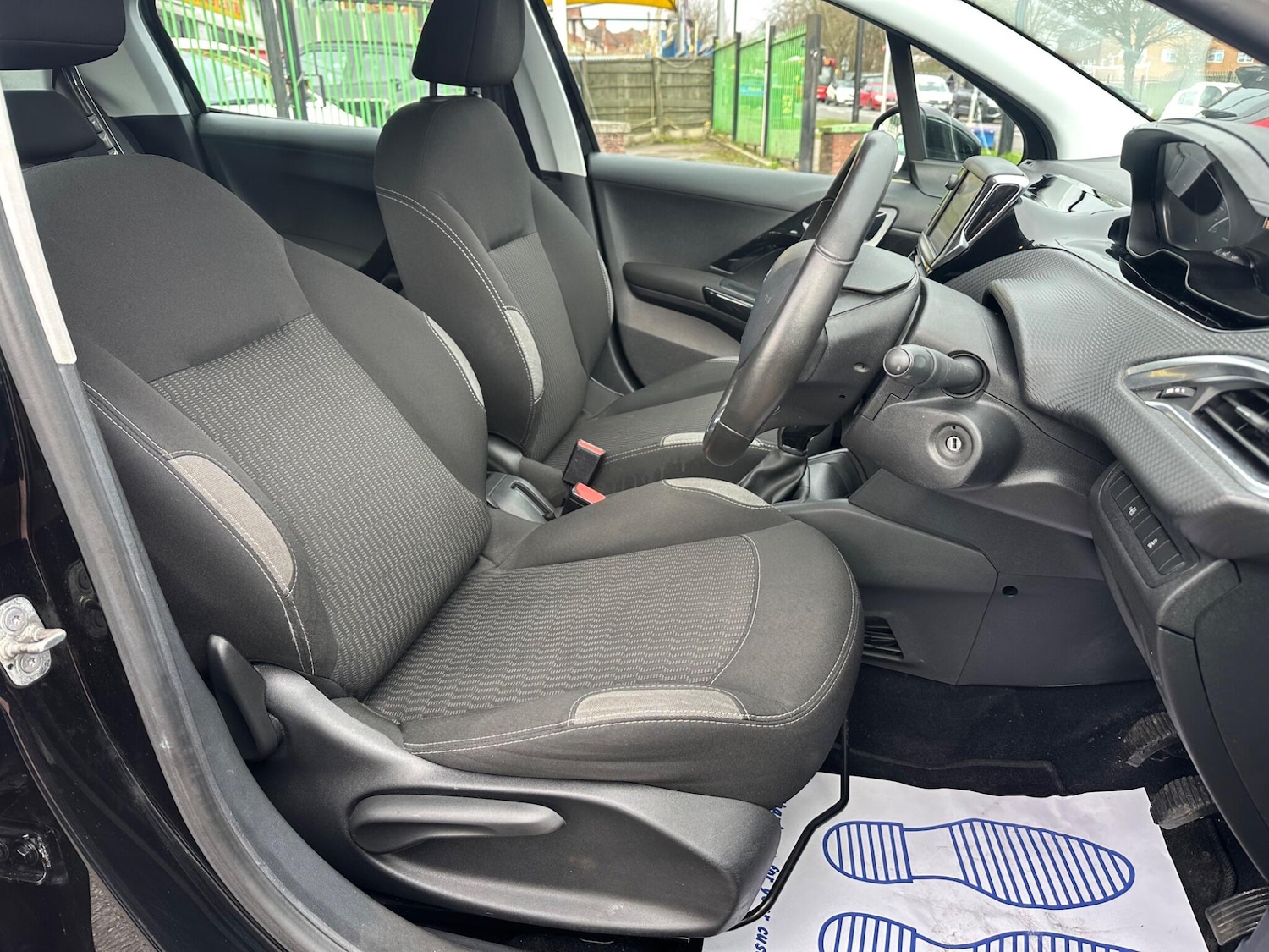 Used Peugeot 208 2016 for sale - 77793716: Photo 20