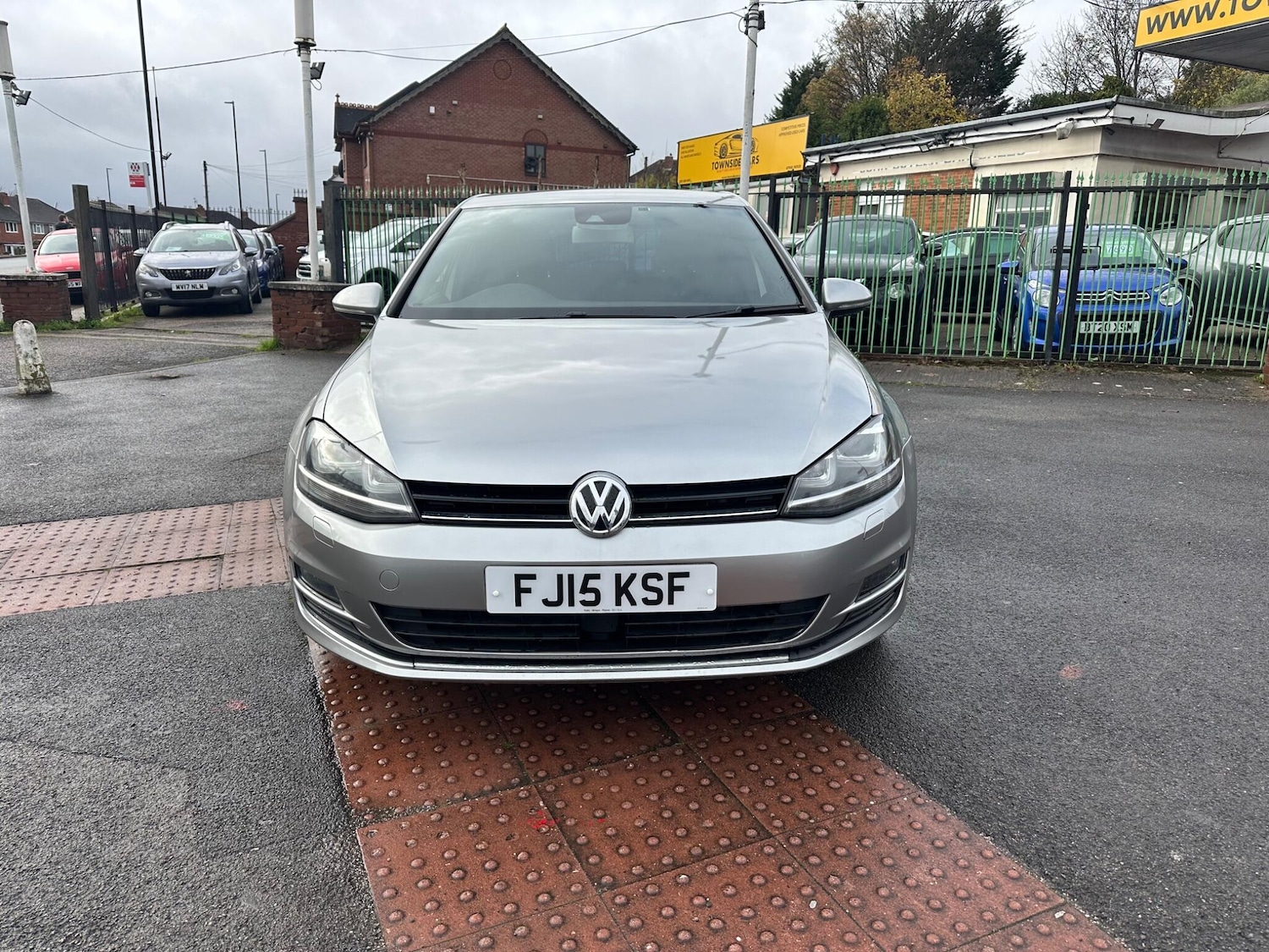 Used Volkswagen Golf 2022 for sale - 76702125: Photo 2