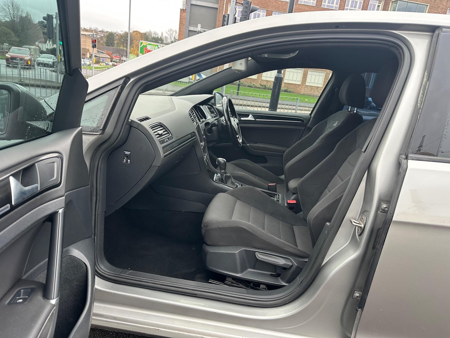 Used Volkswagen Golf 2022 for sale - 76702125: Photo 33