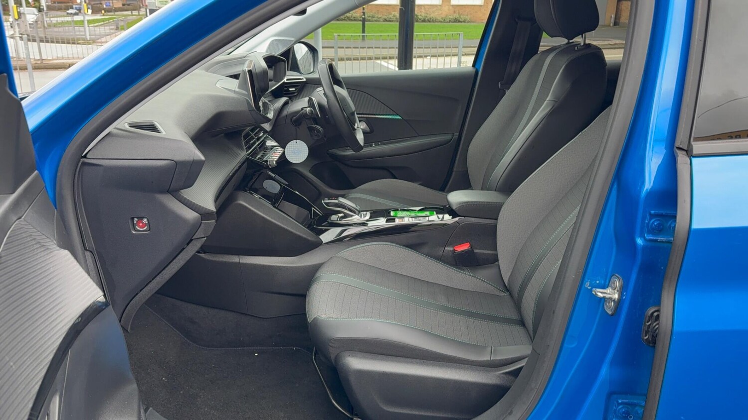 Used Peugeot 208 for sale - 77484339: Photo 28