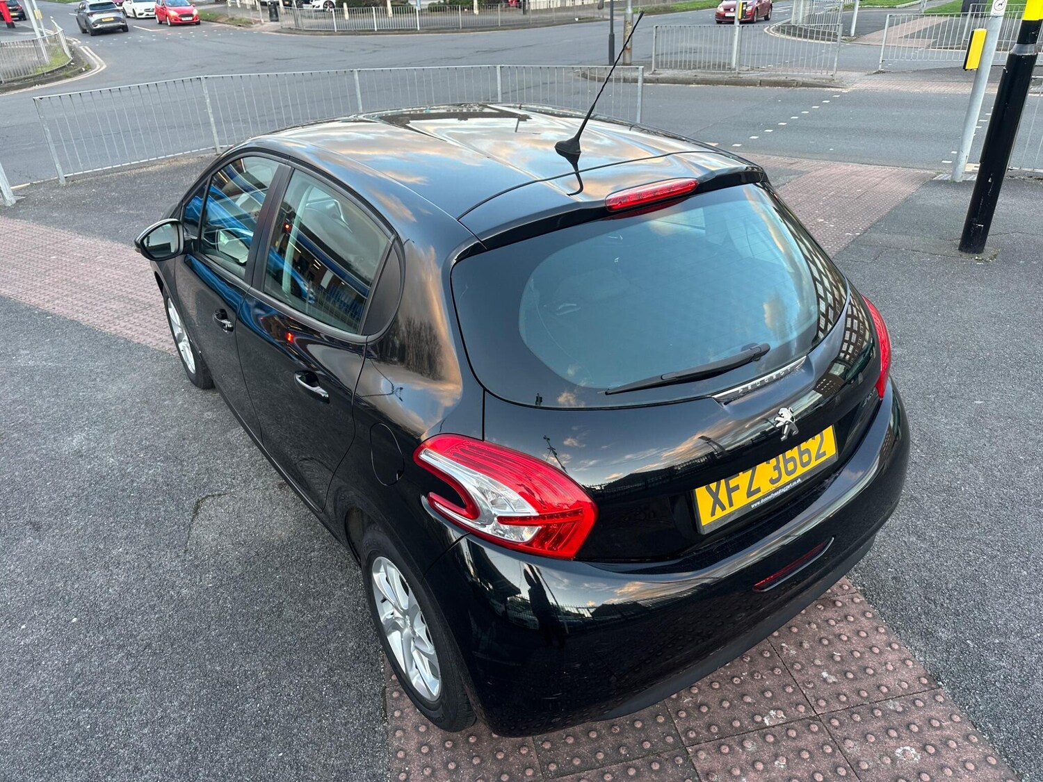 Used Peugeot 208 2015 for sale - 77853499: Photo 11