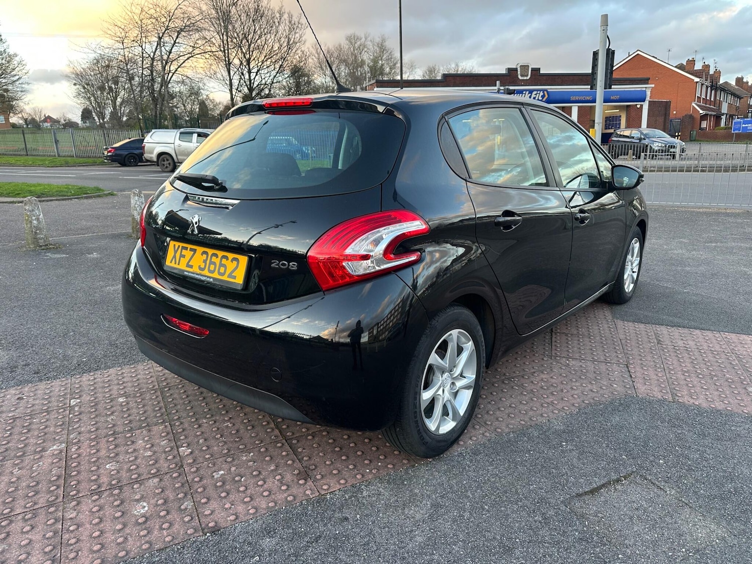 Used Peugeot 208 2015 for sale - 77853499: Photo 16