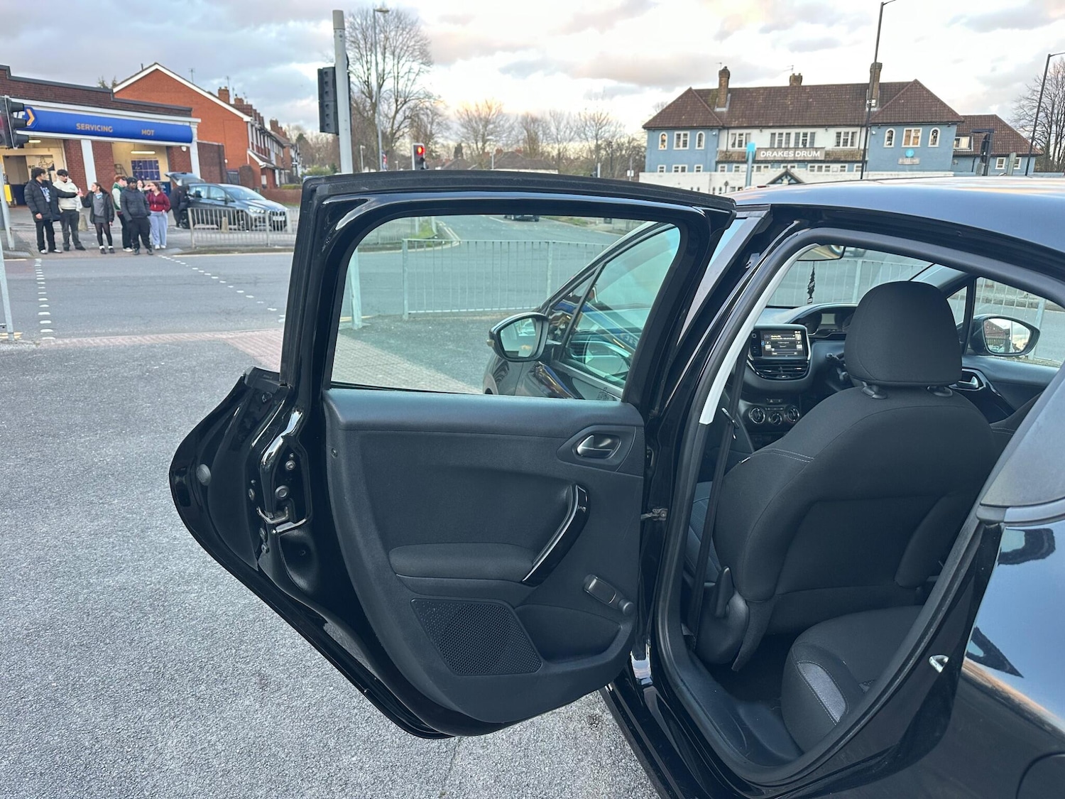 Used Peugeot 208 2015 for sale - 77853499: Photo 27