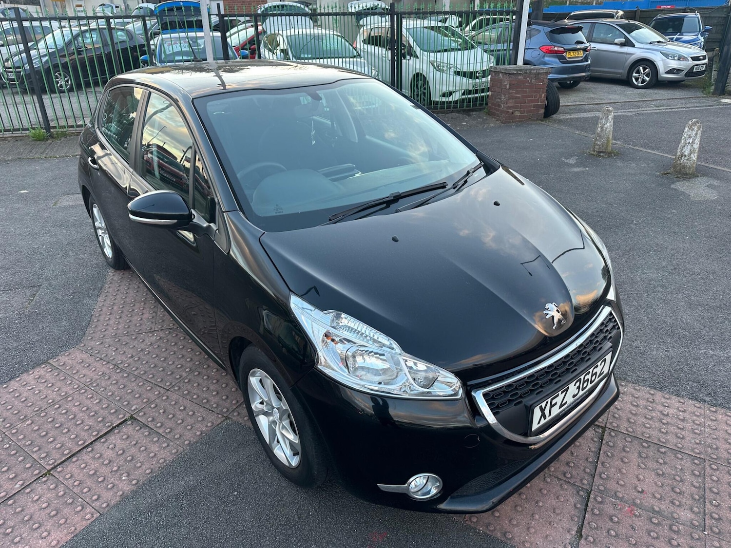 Used Peugeot 208 2015 for sale - 77853499: Photo 6