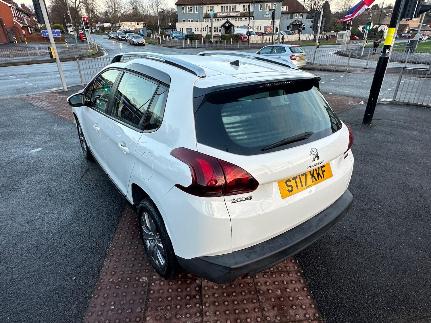 Used Peugeot 2008 2017 for sale - 76743139: Photo 12