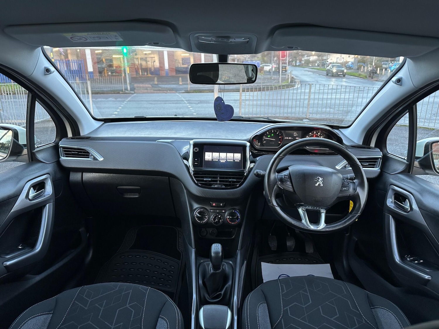 Used Peugeot 2008 2017 for sale - 76743139: Photo 22