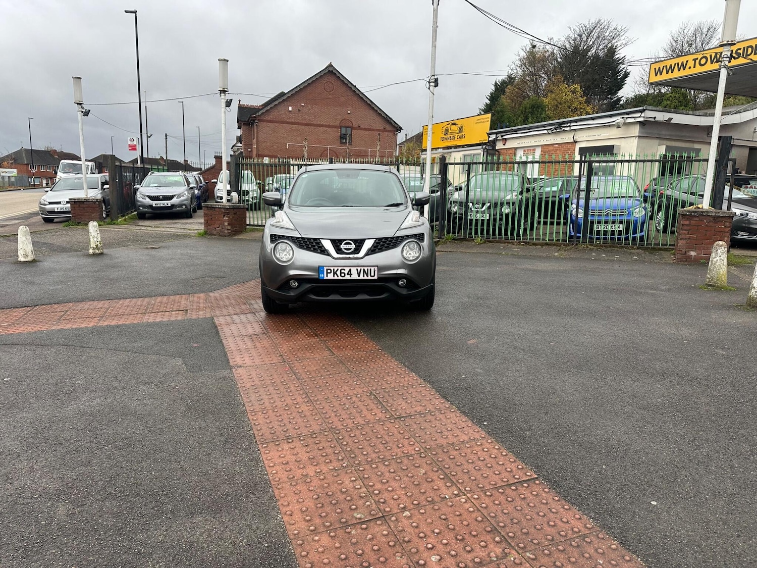 Used Nissan Juke for sale - 76549072: Photo 2