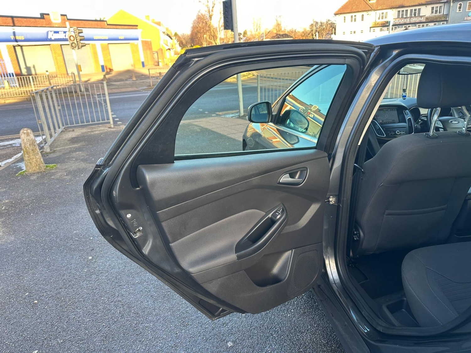 Used Ford Focus 2016 for sale - 77103607: Photo 25