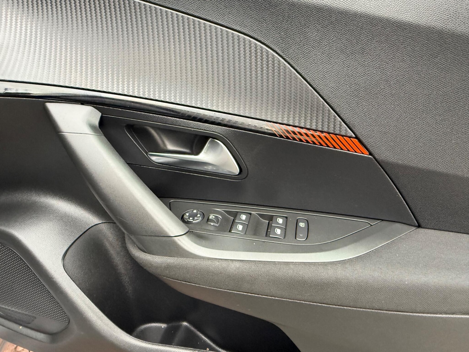 Used Peugeot 2008 2022 for sale - 76380988: Photo 23