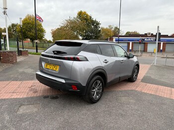 Used Peugeot 2008 2022 for sale - 76380988: Photo