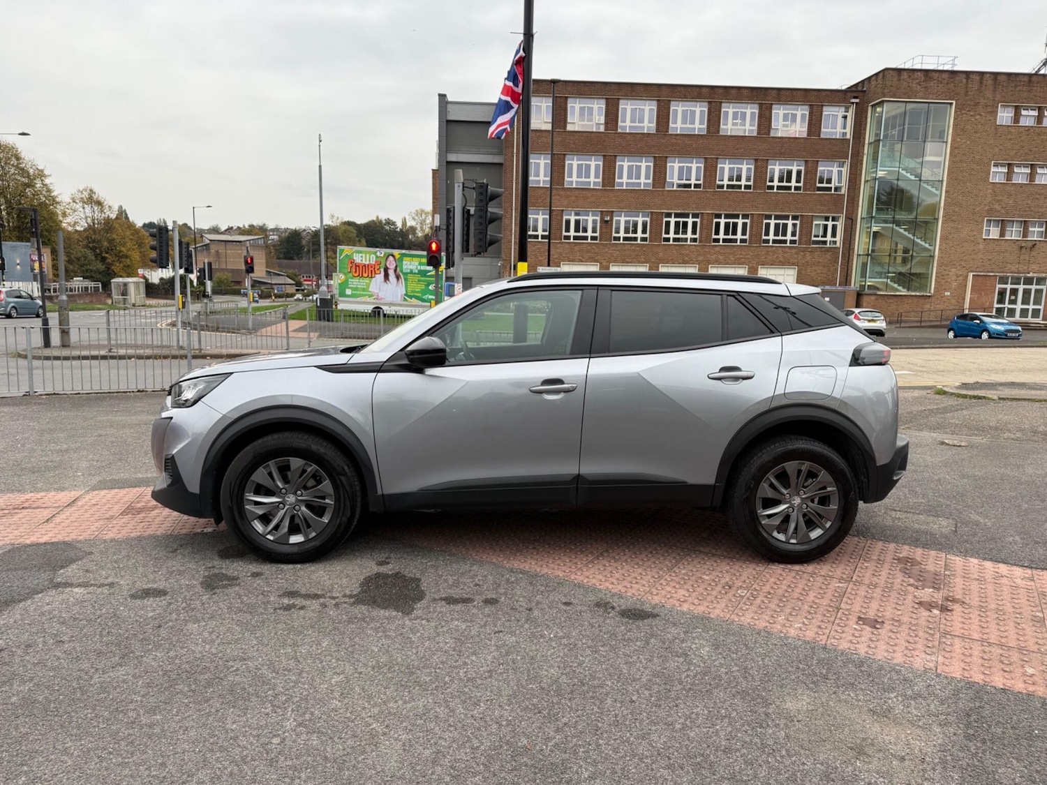 Used Peugeot 2008 2022 for sale - 76380988: Photo 7