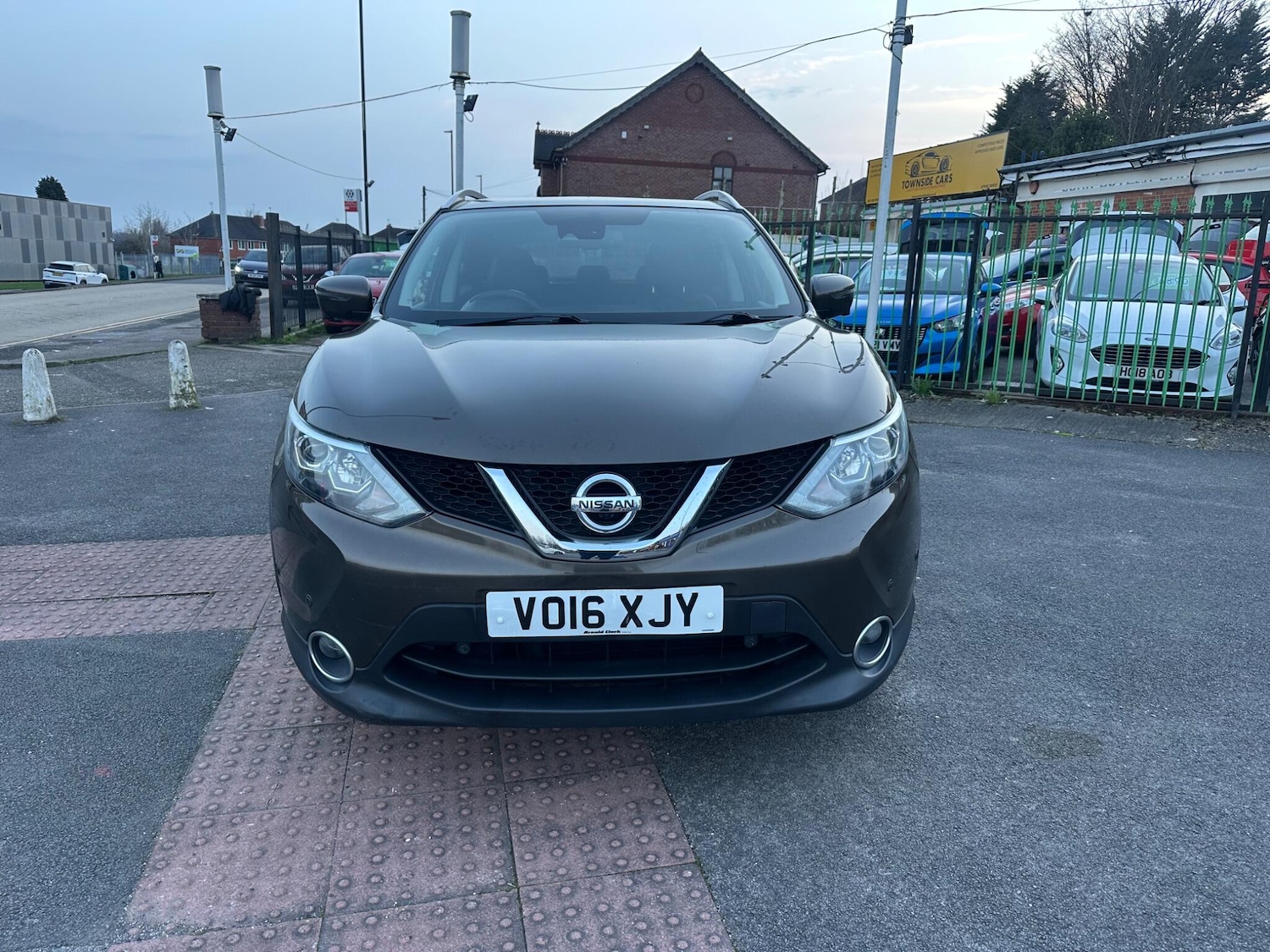 Used Nissan Qashqai 2016 for sale - 77784133: Photo 2