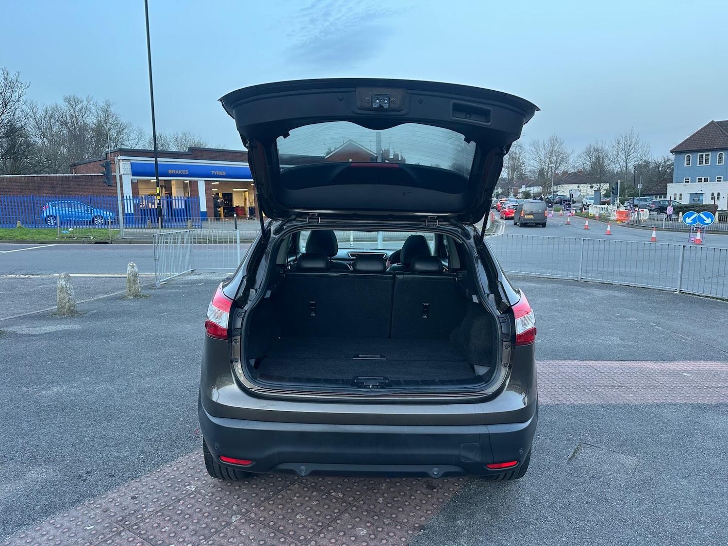 Used Nissan Qashqai 2016 for sale - 77784133: Photo 30