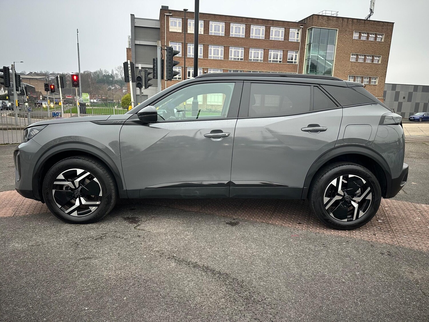 Used Peugeot 2008 for sale - 77882910: Photo 11