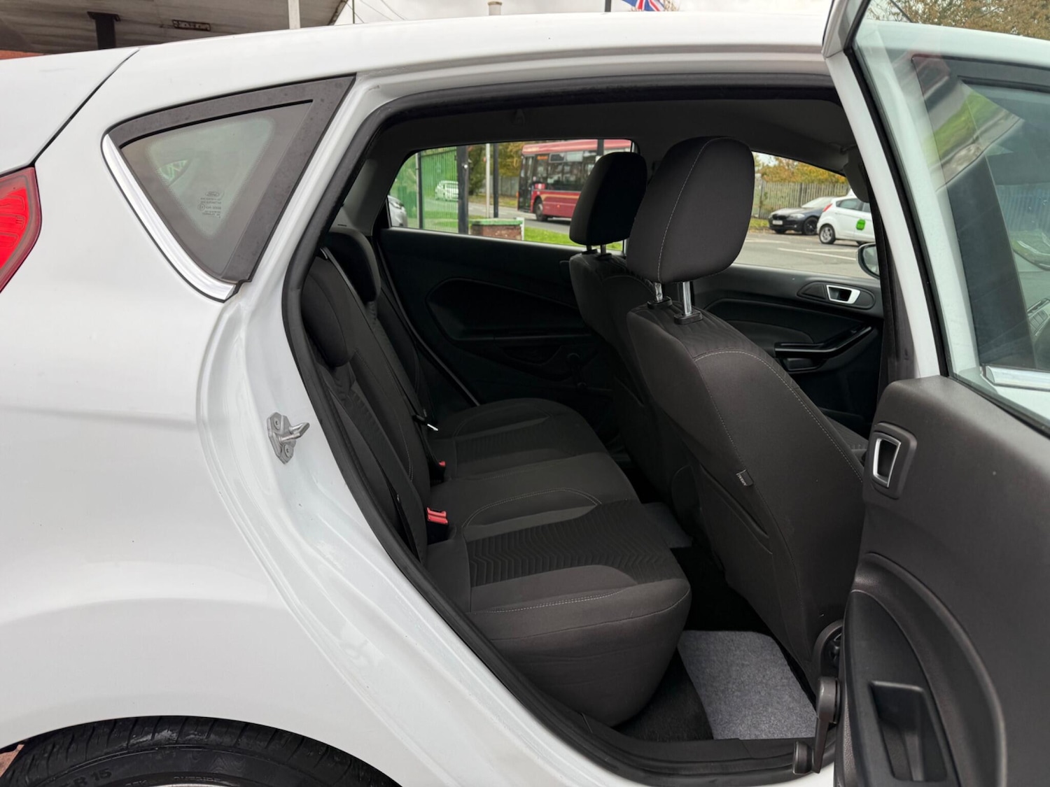 Used Ford Fiesta 2016 for sale - 76361307: Photo 15