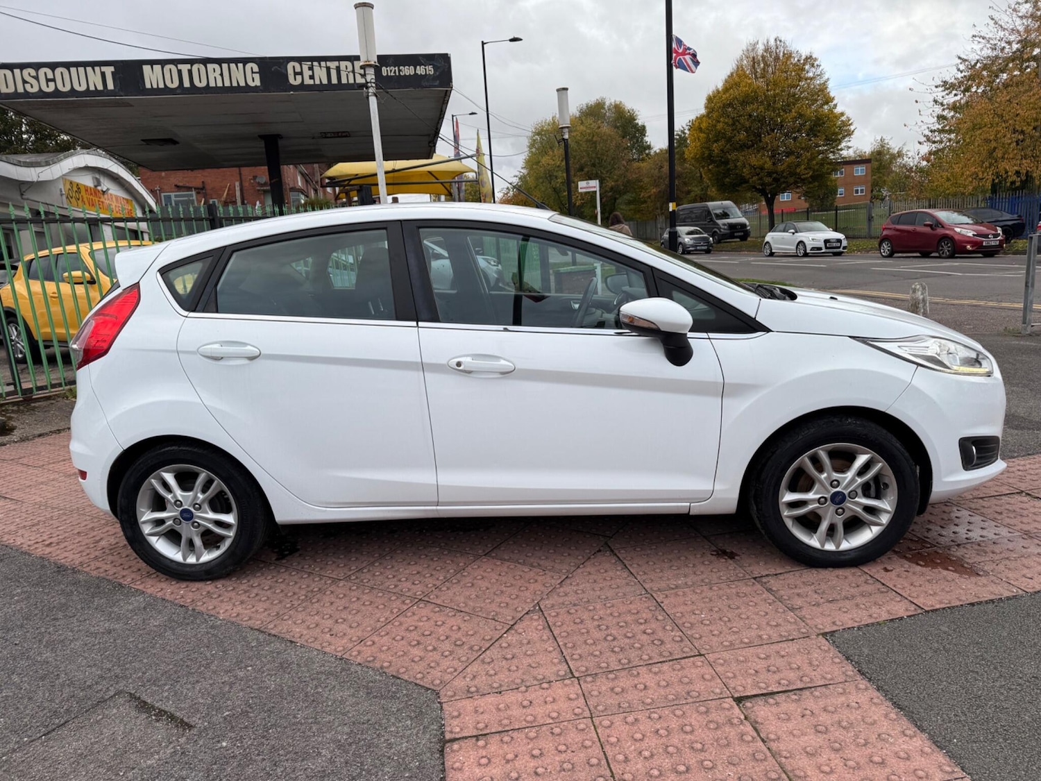 Used Ford Fiesta 2016 for sale - 76361307: Photo 3