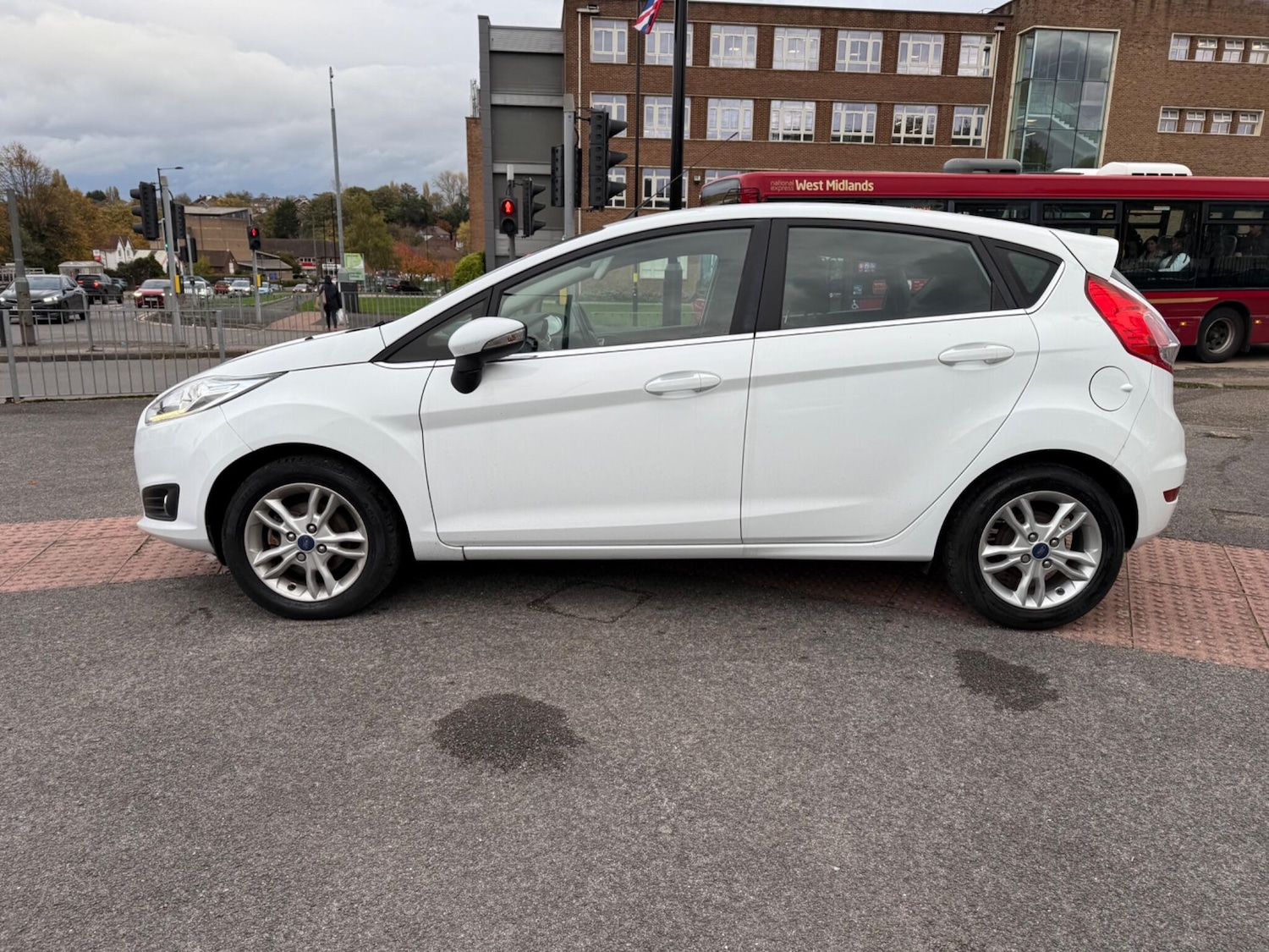 Used Ford Fiesta 2016 for sale - 76361307: Photo 8