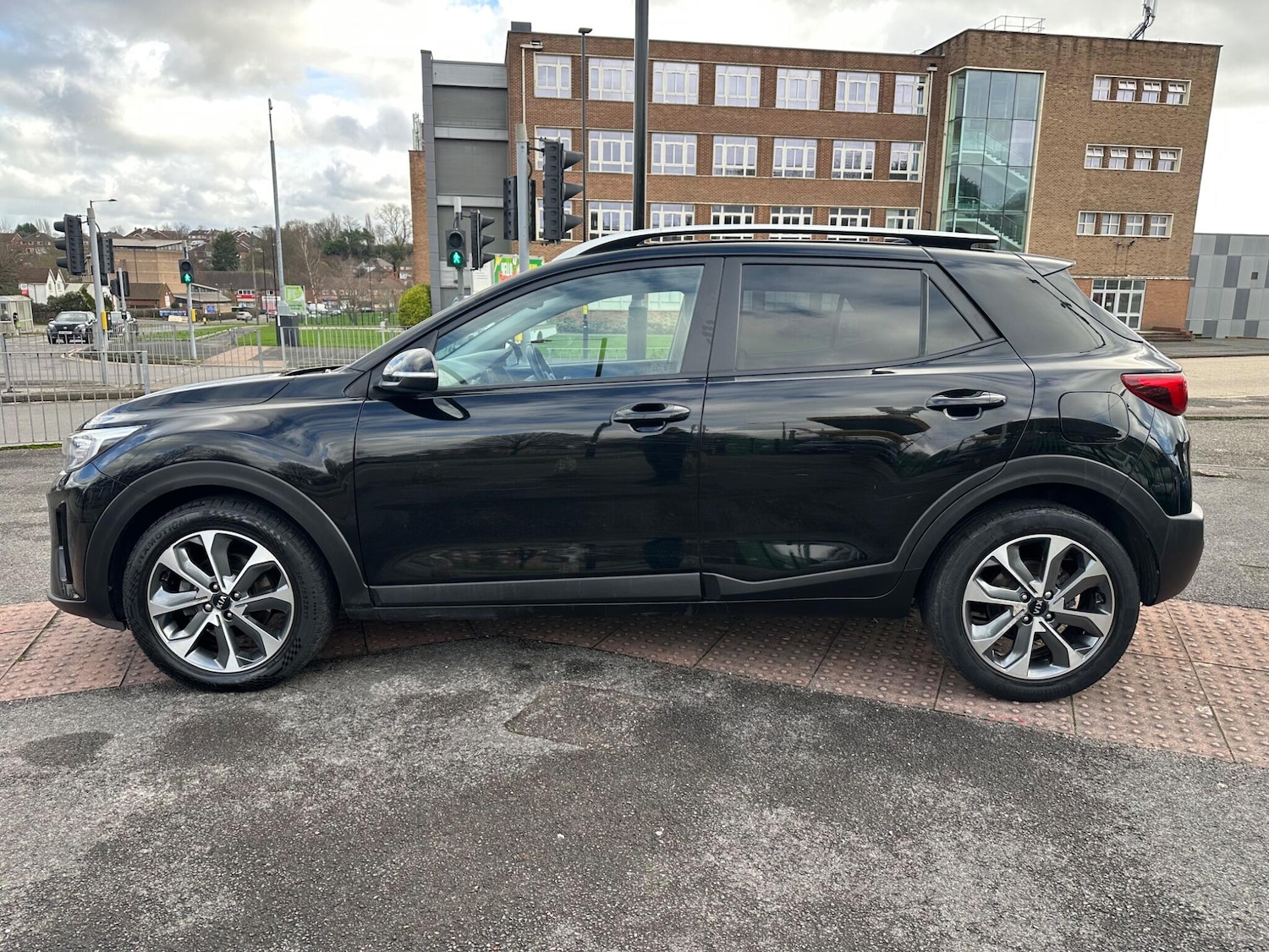 Used Kia Stonic for sale - 77704880: Photo 10