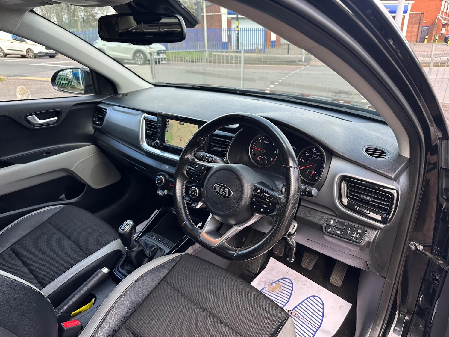 Used Kia Stonic for sale - 77704880: Photo 16