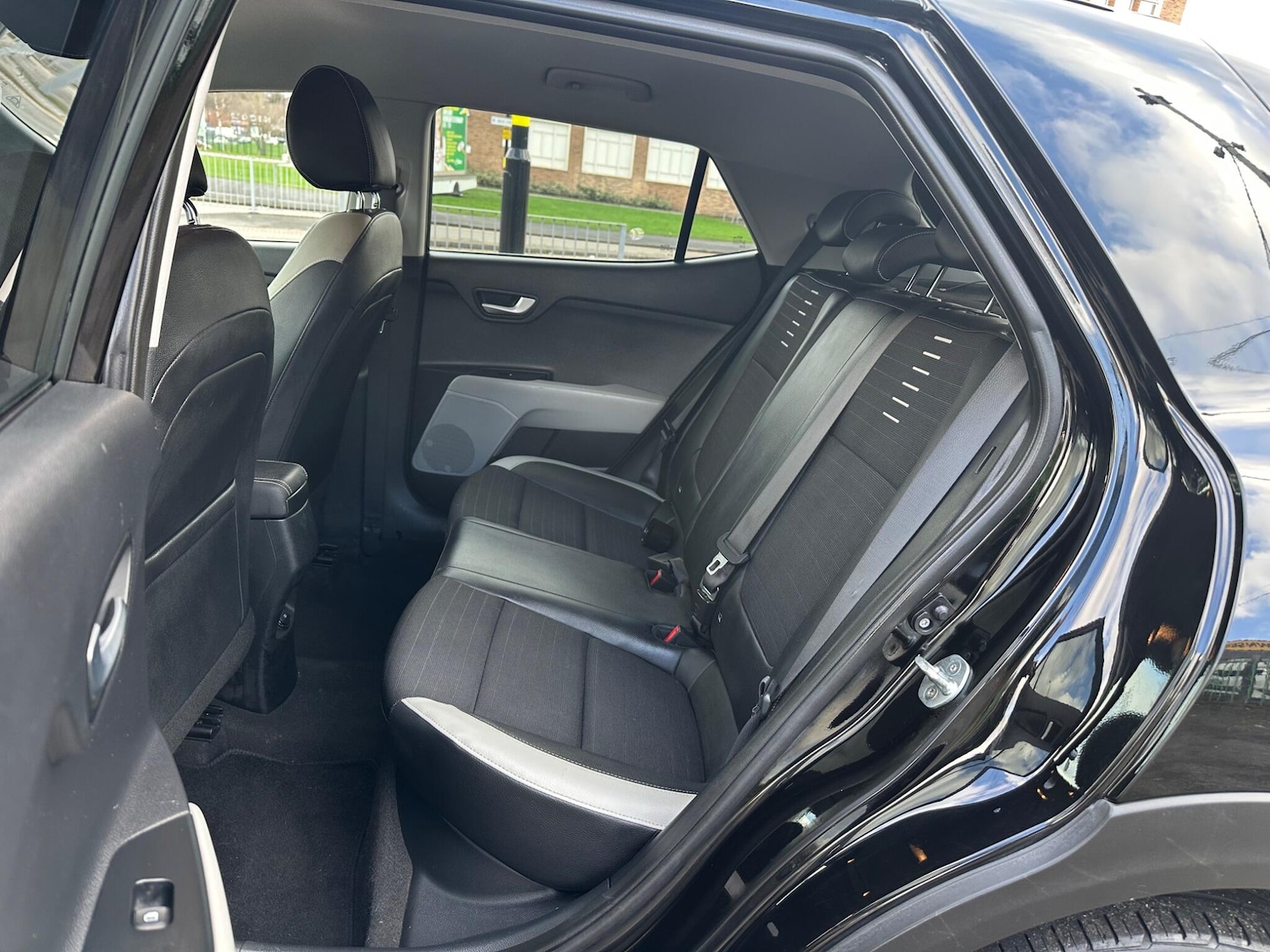 Used Kia Stonic for sale - 77704880: Photo 24