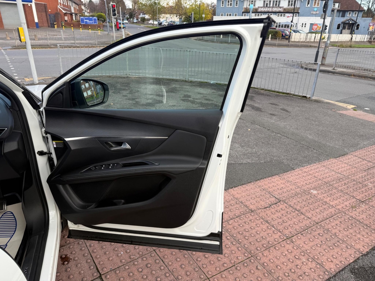 Used Peugeot 3008 2023 for sale - 76457778: Photo 20