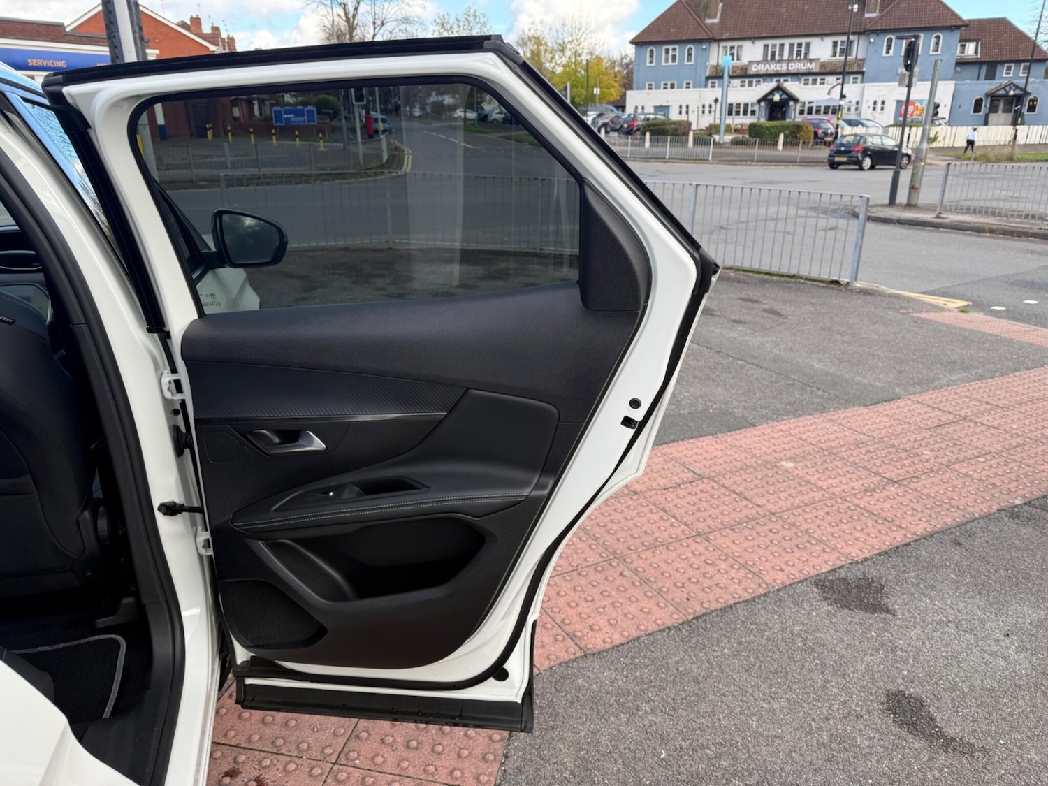 Used Peugeot 3008 2023 for sale - 76457778: Photo 23