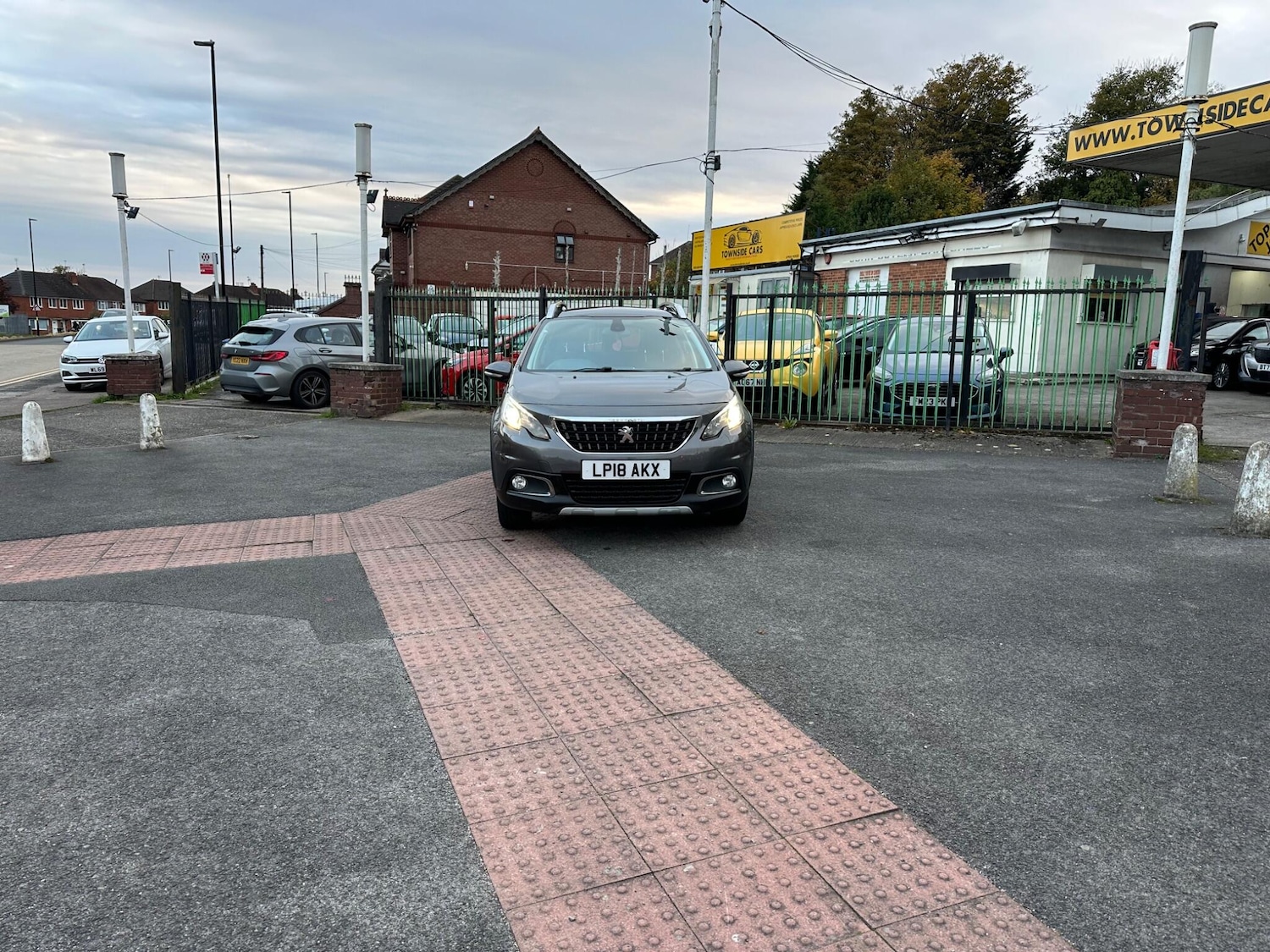 Used Peugeot 2008 2018 for sale - 76388612: Photo 10