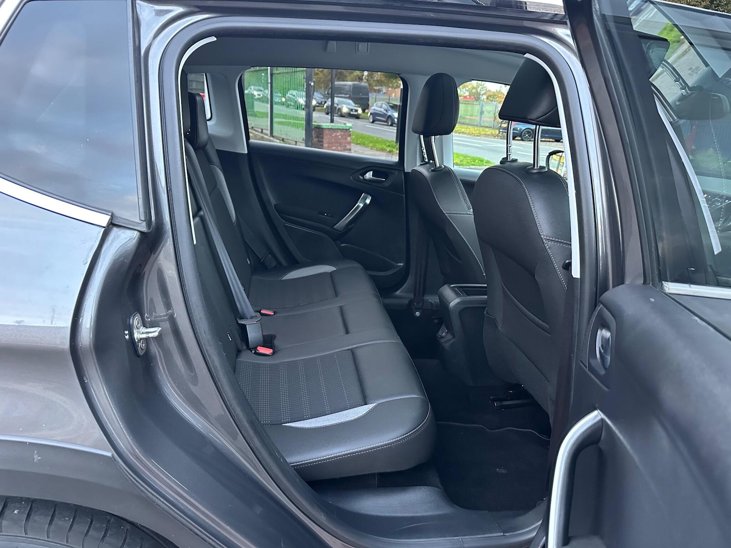 Used Peugeot 2008 2018 for sale - 76388612: Photo 20