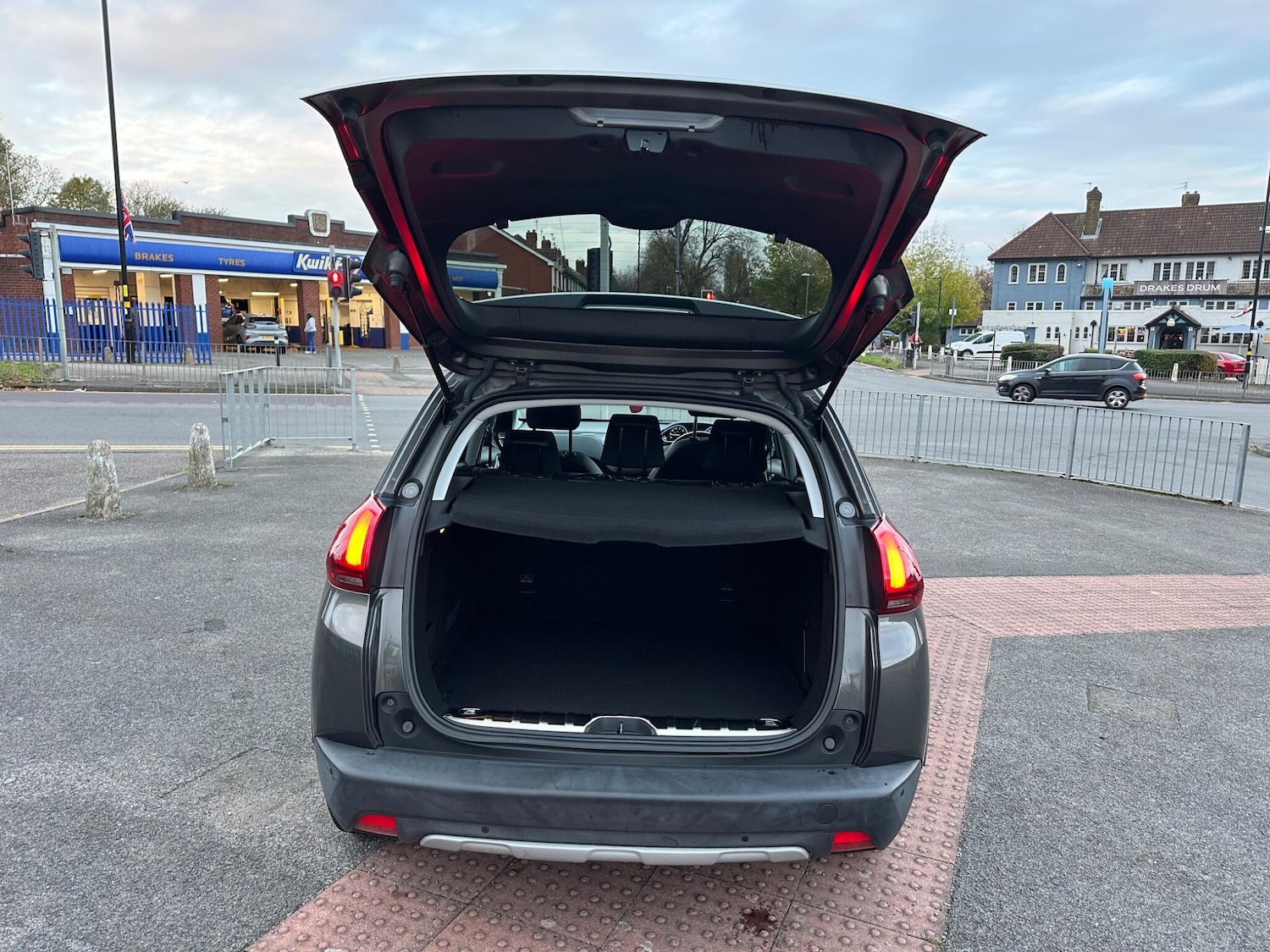 Used Peugeot 2008 2018 for sale - 76388612: Photo 22