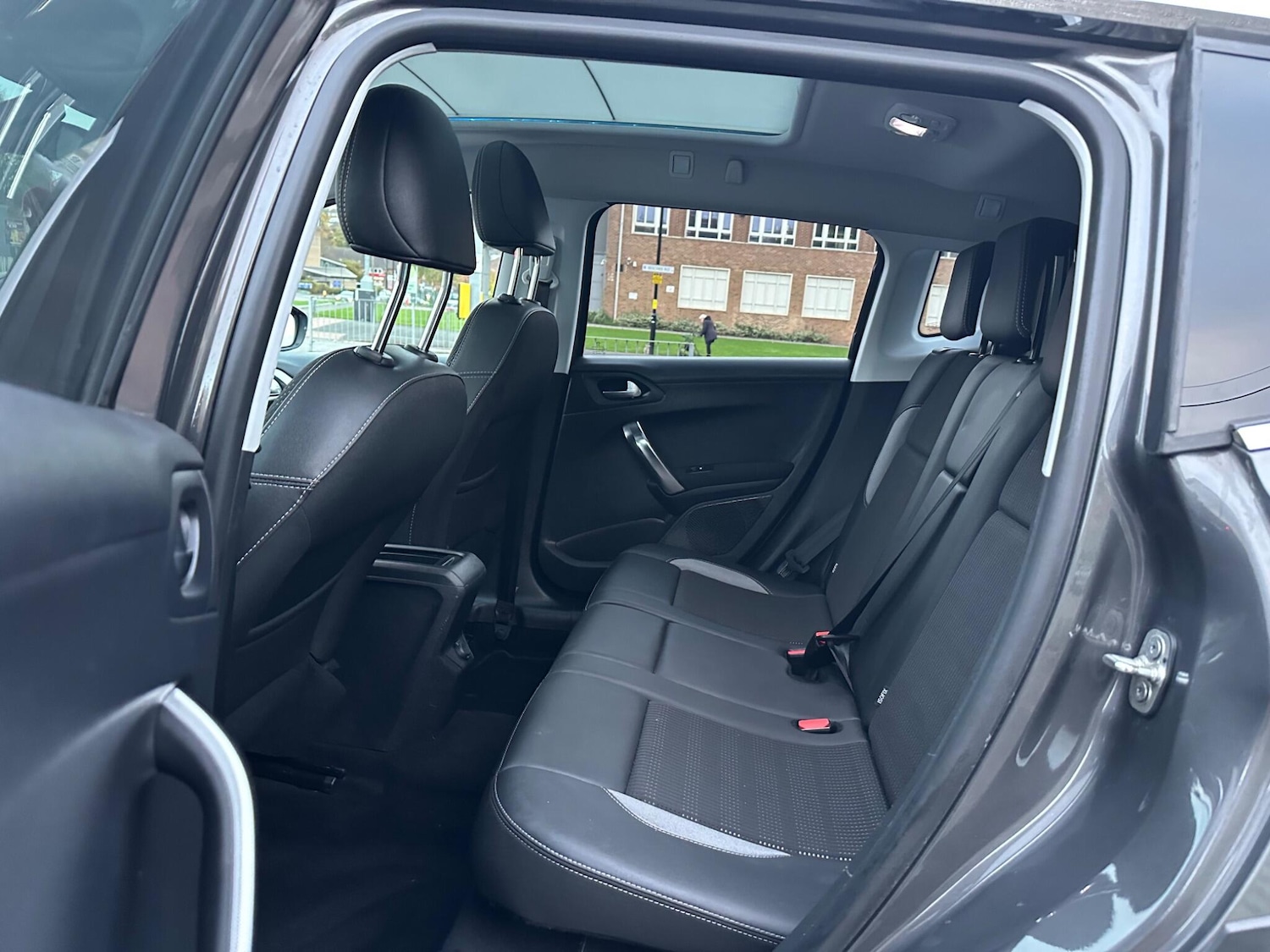 Used Peugeot 2008 2018 for sale - 76388612: Photo 23