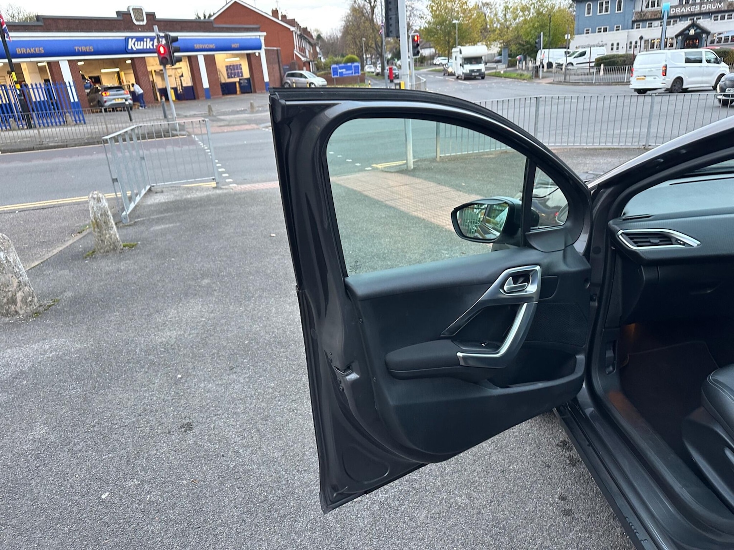 Used Peugeot 2008 2018 for sale - 76388612: Photo 26