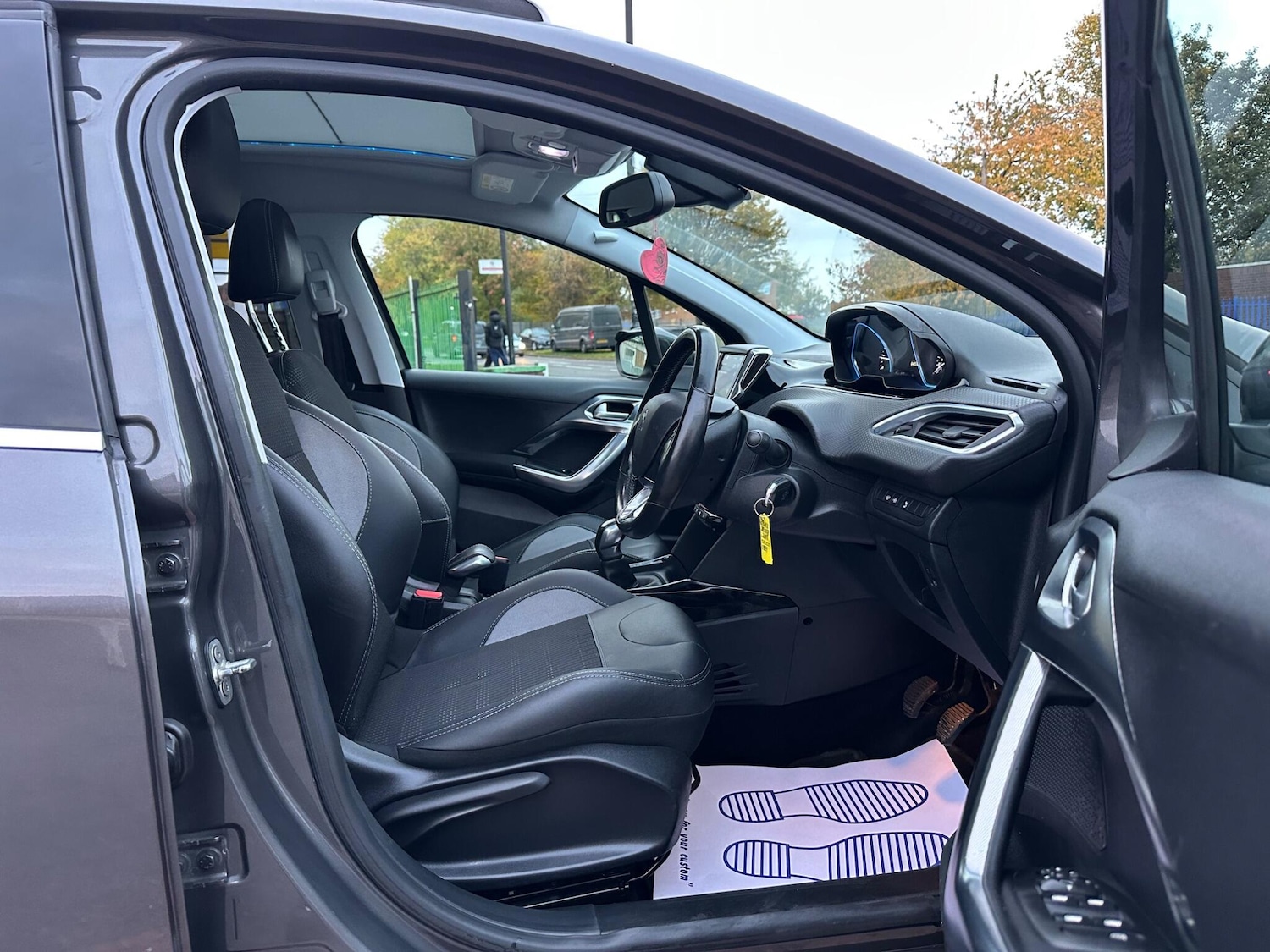 Used Peugeot 2008 2018 for sale - 76388612: Photo 30