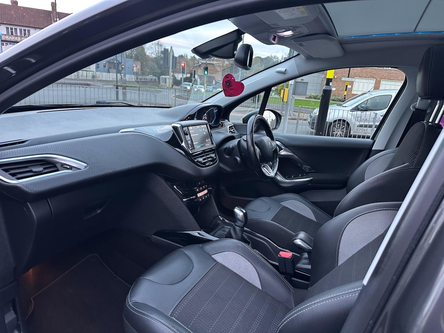 Used Peugeot 2008 2018 for sale - 76388612: Photo 33