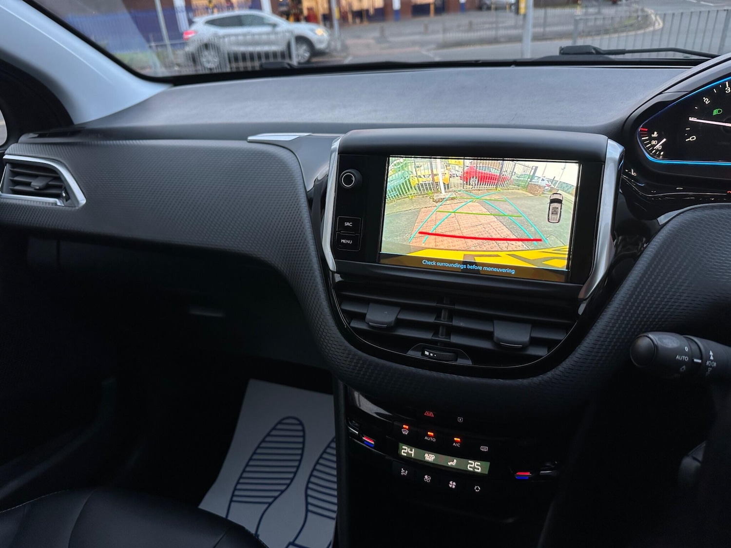 Used Peugeot 2008 2018 for sale - 76388612: Photo 36