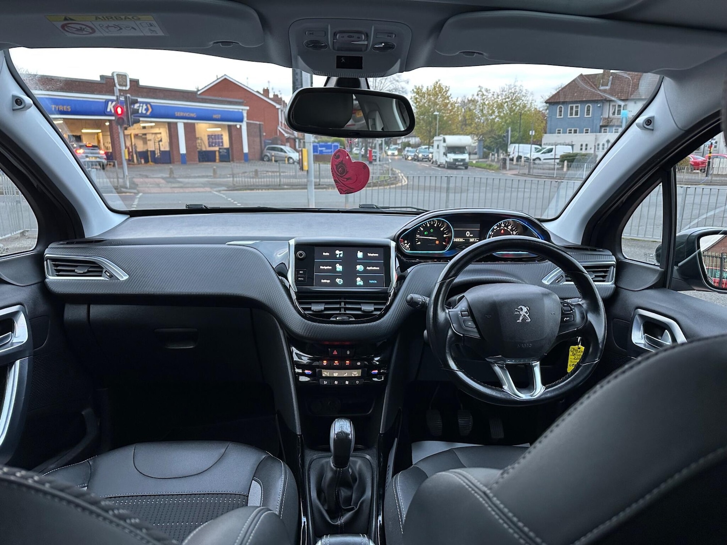 Used Peugeot 2008 2018 for sale - 76388612: Photo 4
