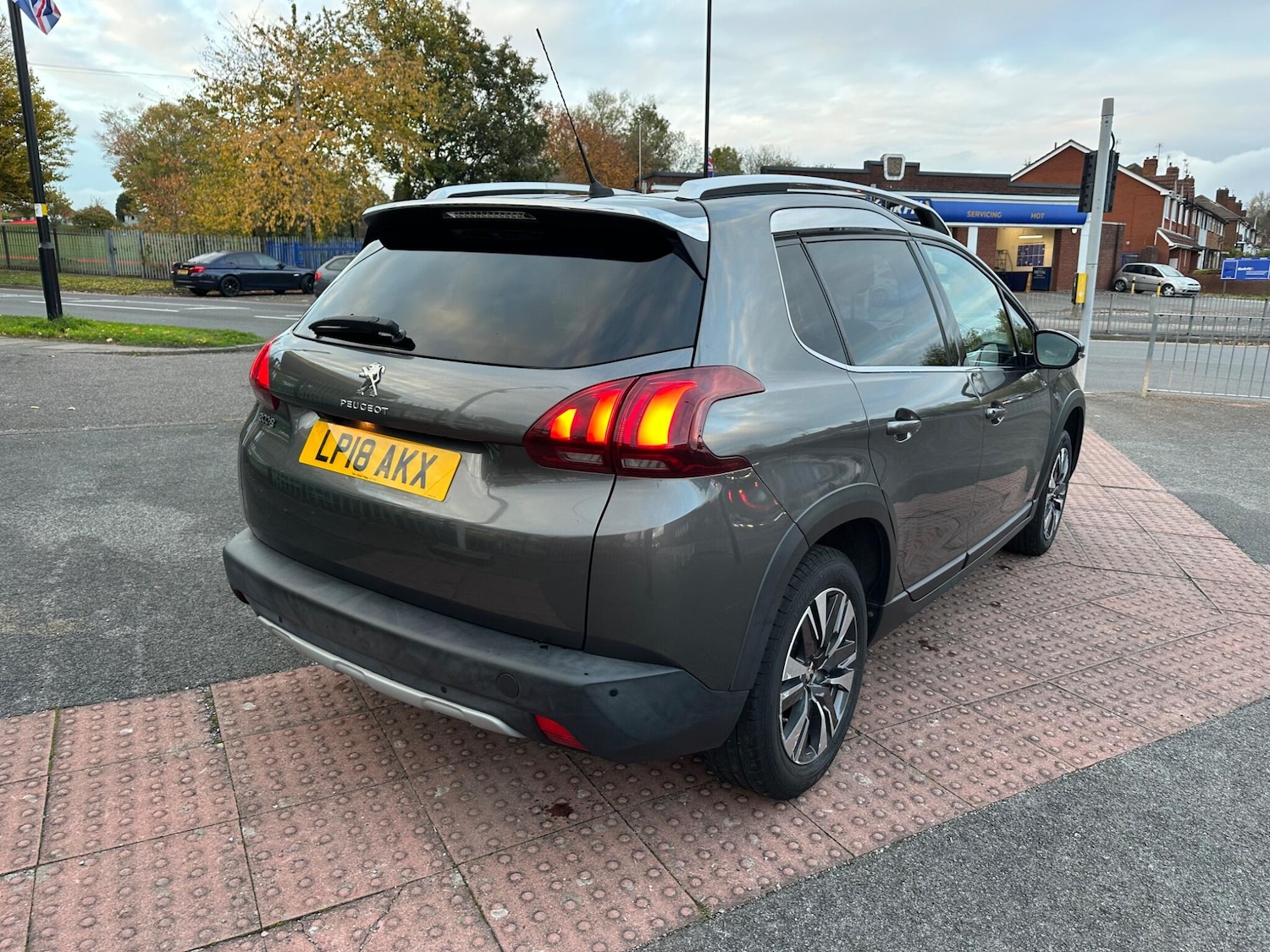 Used Peugeot 2008 2018 for sale - 76388612: Photo 5
