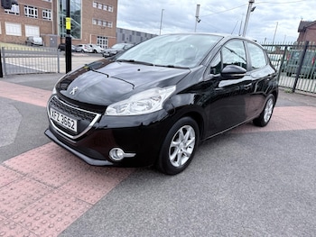 Used Peugeot 208 2015 for sale - 79075824: Photo