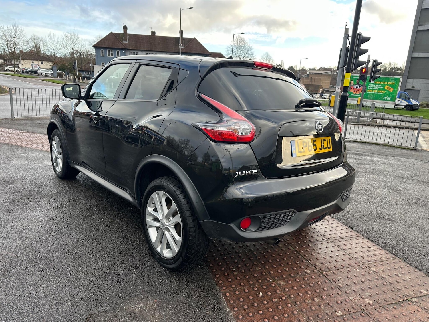 Used Nissan Juke 2015 for sale - 77130728: Photo 4