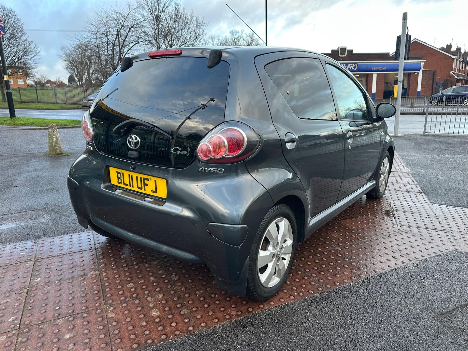 Used Toyota AYGO 2011 for sale - 76849913: Photo 17