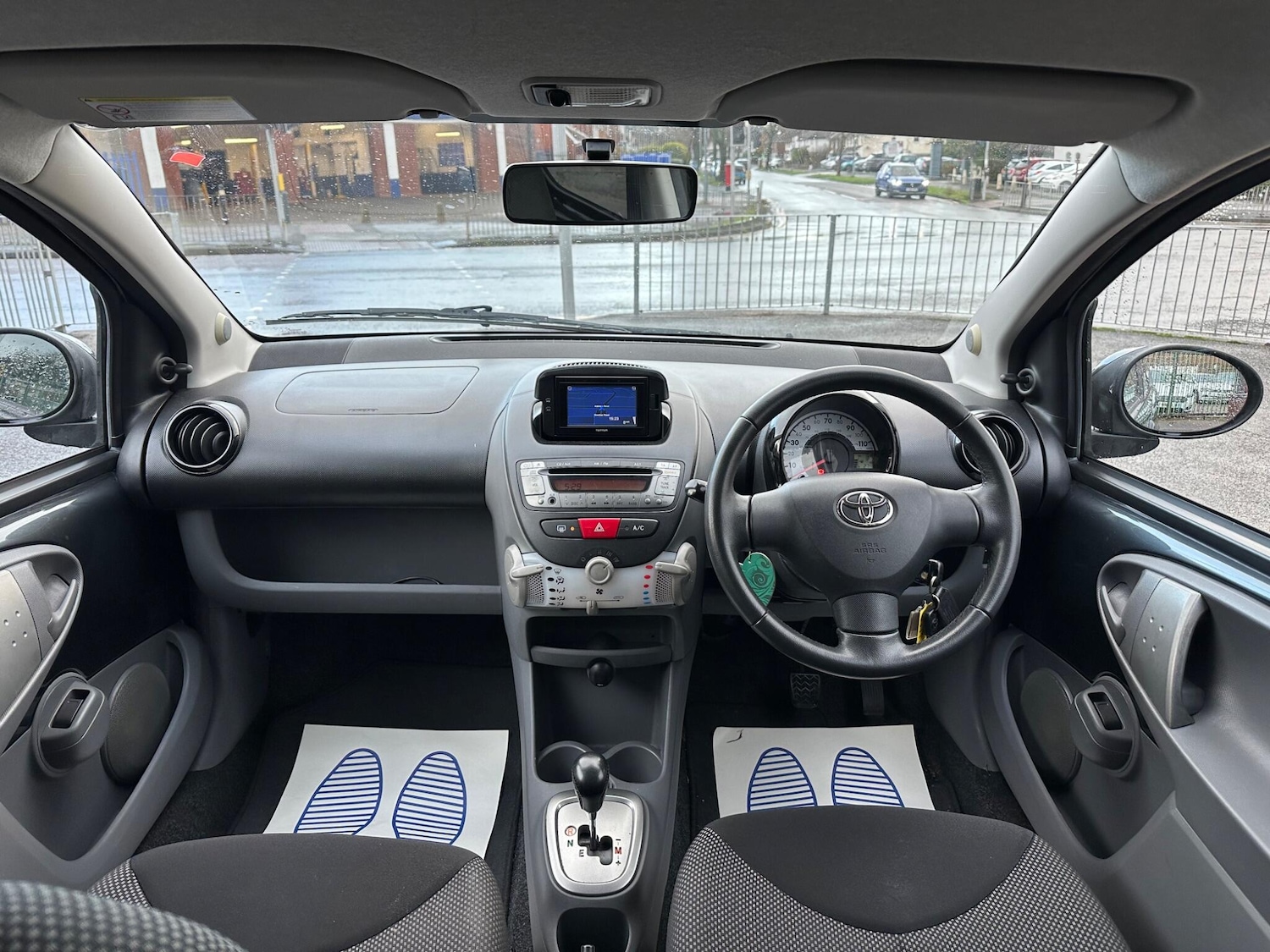 Used Toyota AYGO 2011 for sale - 76849913: Photo 19