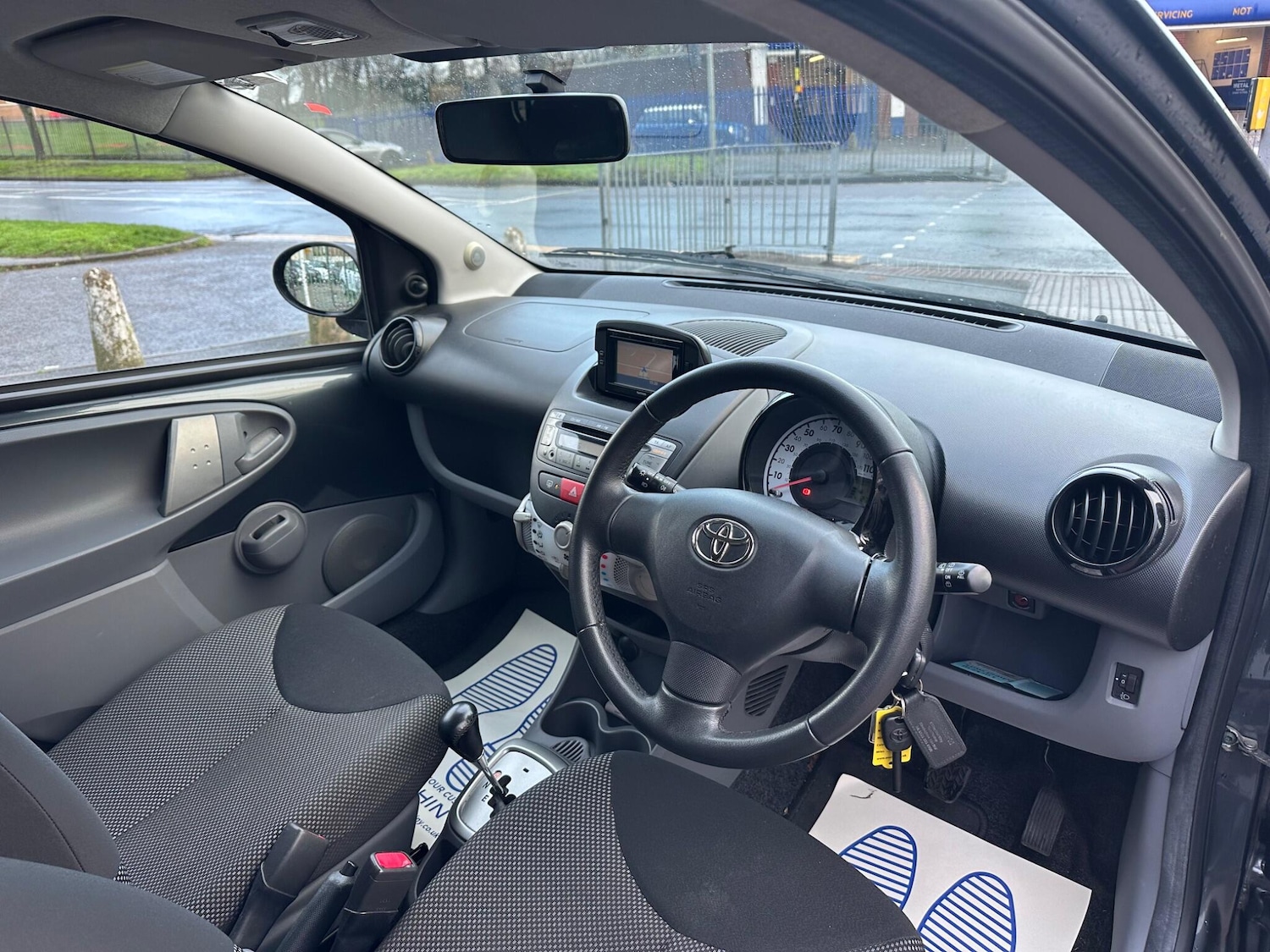 Used Toyota AYGO 2011 for sale - 76849913: Photo 20