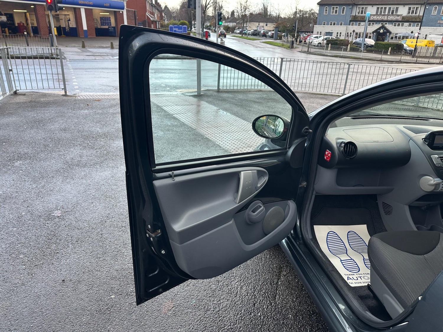 Used Toyota AYGO 2011 for sale - 76849913: Photo 31