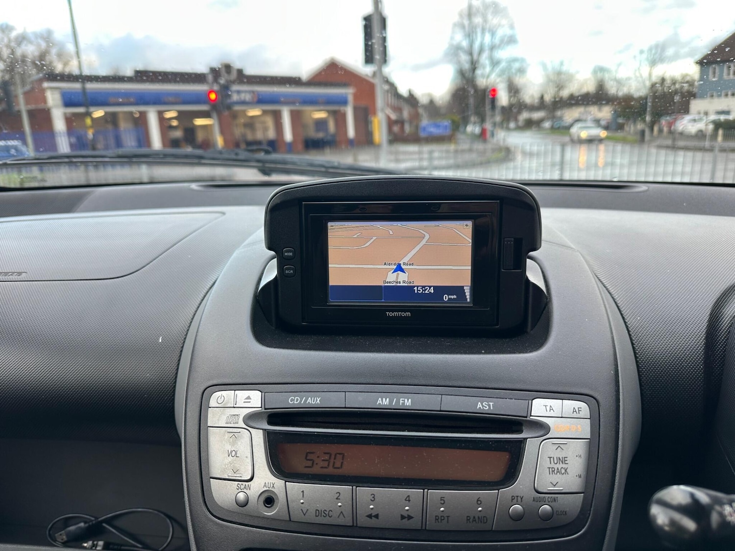 Used Toyota AYGO 2011 for sale - 76849913: Photo 32